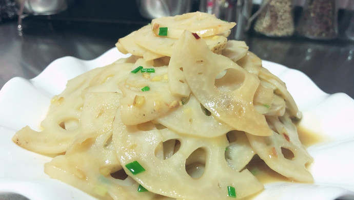 Fried lotus root slices