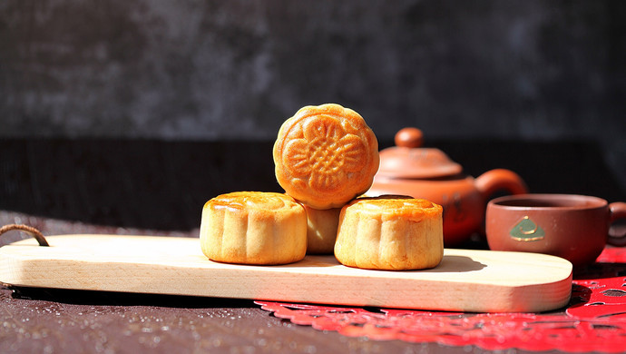 Meat floss and egg yolk mooncakes