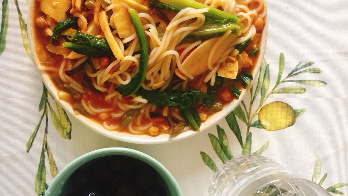 Fried snail noodles