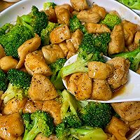 # Zero belly burden eating late night snack#Fat-reducing meal! Low calorie Illustration of how to make delicious stir-fried diced chicken with black pepper and broccoli 2