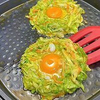 Illustration of how to make breakfast pancakes (vegetable egg pancakes) 4