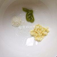 Illustration of how to make spinach with mustard 5