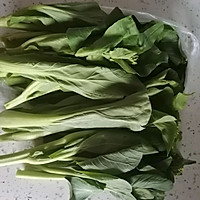 Spring seasonal vegetables—Illustration of how to make stir-fried green cabbage hearts 1