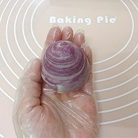 Purple sweet potato spiral egg yolk cake (with salty egg white, no waste method) ) Illustration of how to do it 13