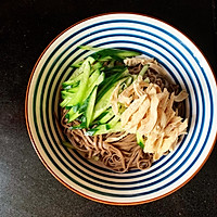 #Let's have a meal# Delicious, not fat, low in calories and refreshing Illustration of how to make cold shredded chicken and buckwheat noodles 4