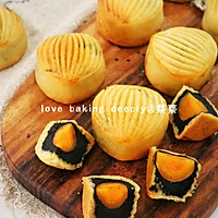 Black sesame egg yolk mooncakes ❗ Homemade black sesame filling recipe illustration 29 