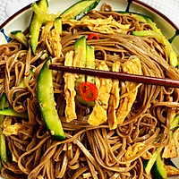 #Let's have a meal# Delicious, not fat, low in calories and refreshing Illustration of how to make cold shredded chicken and buckwheat noodles 8