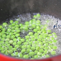 Don’t worry about growing taller in spring - Illustration of how to make organic pea milk soup 3