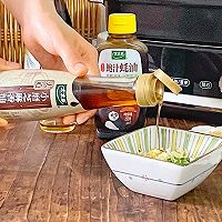 Illustration of the universal hot pot dipping sauce 2