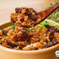 Illustration of how to make beef jerky claypot rice 5