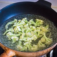 Illustration of how to make fried cauliflower with tomatoes 2