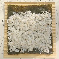 Illustration of how to make pork floss and seaweed rice 5