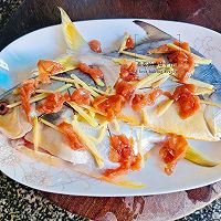 Summer appetizer steamed fish | Illustration of how to make sour plum golden pomfret 6