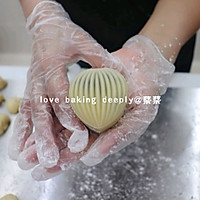 Black sesame egg yolk mooncakes ❗ Homemade black sesame filling recipe illustration 25 