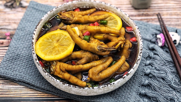 Lemon Pickled Pepper Chicken Feet