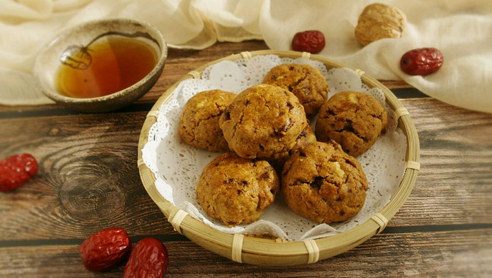 Brown sugar, red dates and walnut cake - warm your winter