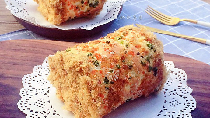 Chive and meat floss cake roll