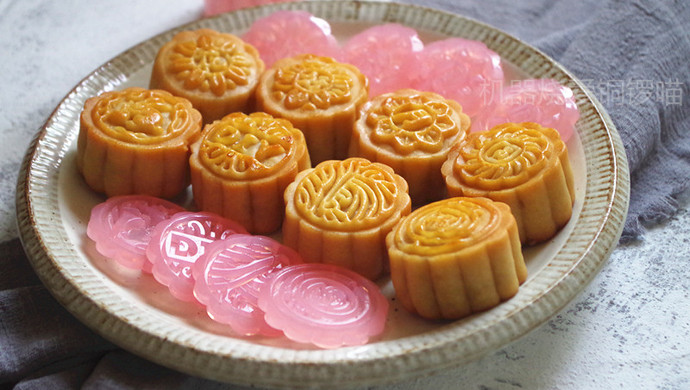 Lotus Seed Mooncake