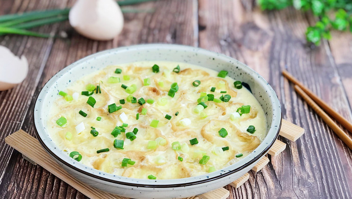 Steamed egg with fried dough sticks