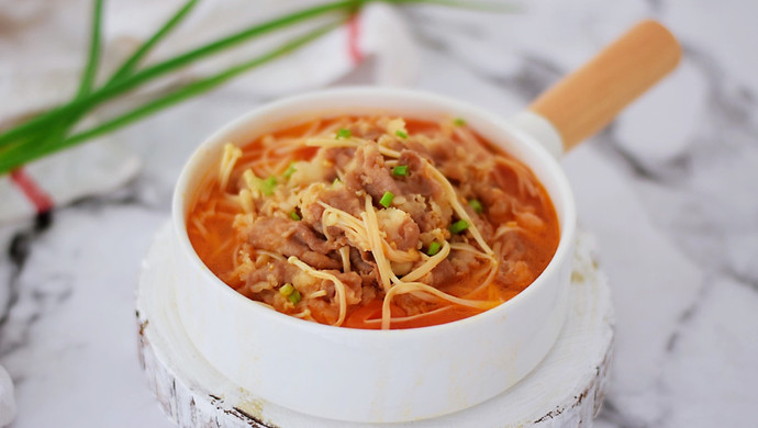 Fatty beef with enoki mushrooms