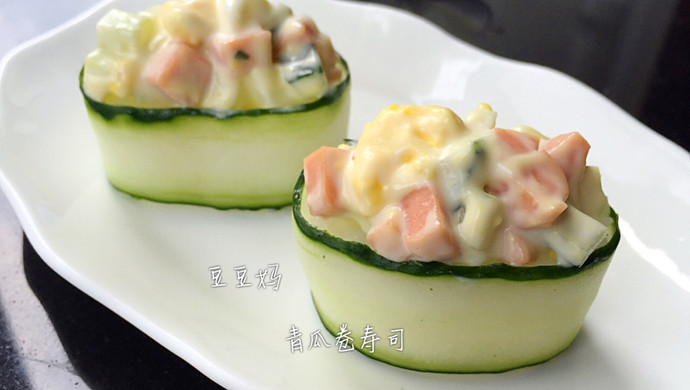 Cucumber roll sushi