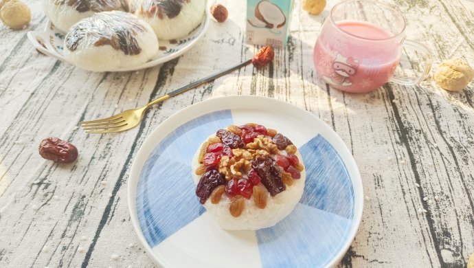 Must-have dessert for New Year’s Eve dinner: Eight-treasure Rice with Coconut Spicy Bean Paste