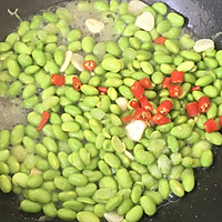 Illustration of how to make stir-fried edamame 4