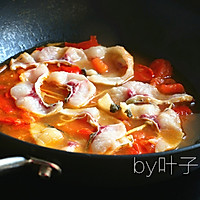 Appetizing Tomato Fish Fillet Soup Recipe Illustration 7