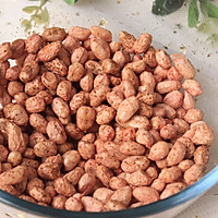 Salt-baked five-spice peanuts, neither fried nor baked, the preferred way to go with wine. Illustration 3