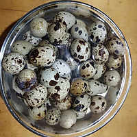 A simple and easy dish to make with wine, illustration of how to make spiced quail eggs 1