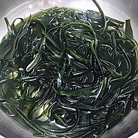 A must-make appetizer in summer - how to make spicy and sour kelp shreds Illustration 1