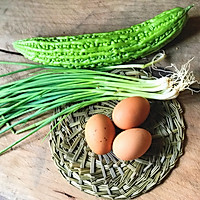 bitterIllustration of how to make fried melon and eggs 1