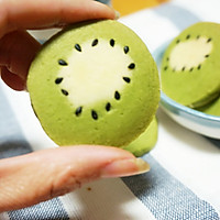 Illustration of how to make lifelike kiwi cookies 10