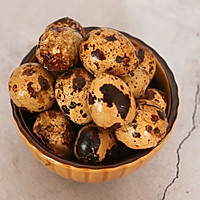 Simple and easy to make as an appetizer, illustration of how to make spiced quail eggs 7