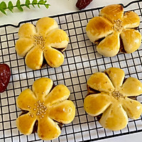 #healthy check-in#Healthy red date paste flower bread recipe illustration 10 