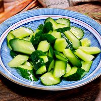 Illustration of how to mix cucumber with black and white ears 8