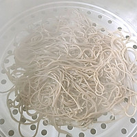 Illustration of how to make highland barley steel wire noodles and steamed noodles 8