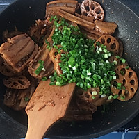 Spicy Lotus Root ~ Illustration of Hunan Street Snacks 11