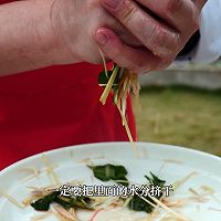 #东古丝精品精品精品#Watch the World Cup lemongrass as a side dish Illustration of how to make raw Canadian Arctic shrimp 6