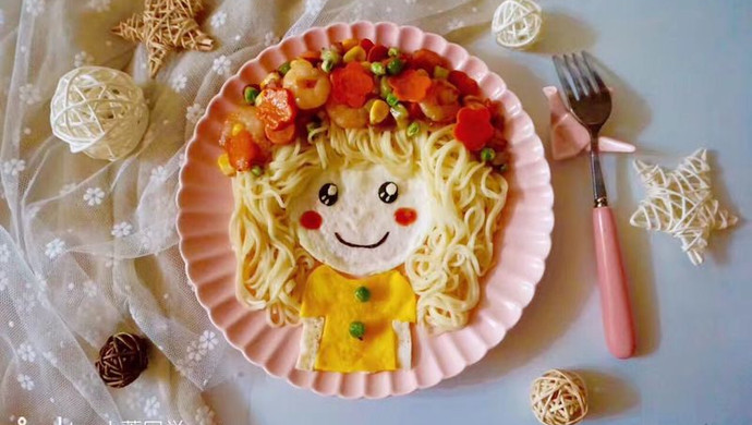 Garland Doll Creative Noodles