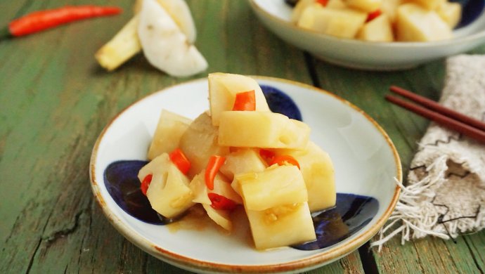 Lotus root diced in oyster sauce