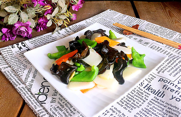 Stir-fried yam with black fungus