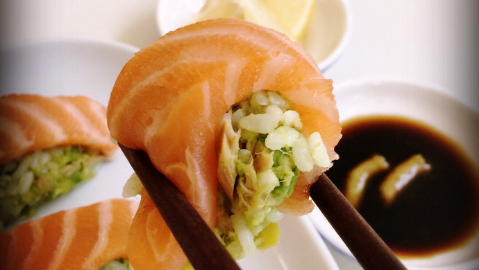 Avocado salmon sushi