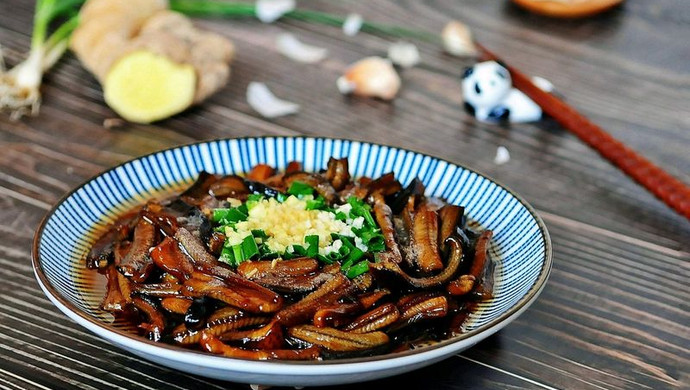 Fried eel with oil