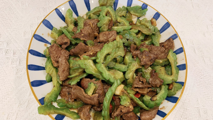 Stir-fried beef with bitter melon