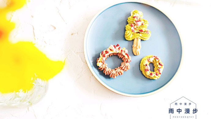 Christmas Wreath Cookies