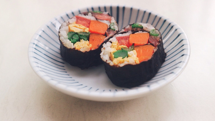 Chinese vegetable sushi