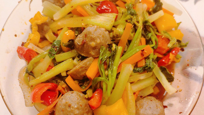 Beef meatballs mixed with vegetables