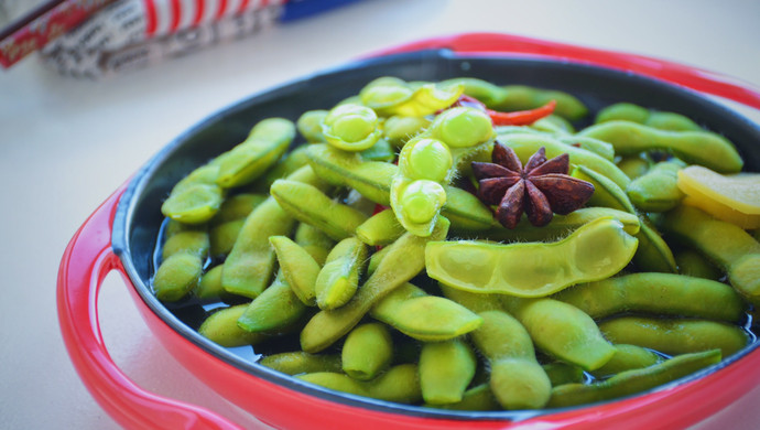 Salted edamame