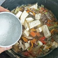 Winter nourishment: Illustration of how to make mutton soup that is not smelly or greasy 7 